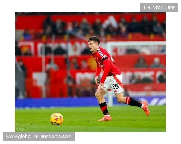 曼联多位名宿公开发声表达执教兴趣，老特拉福德未来走向引发讨论