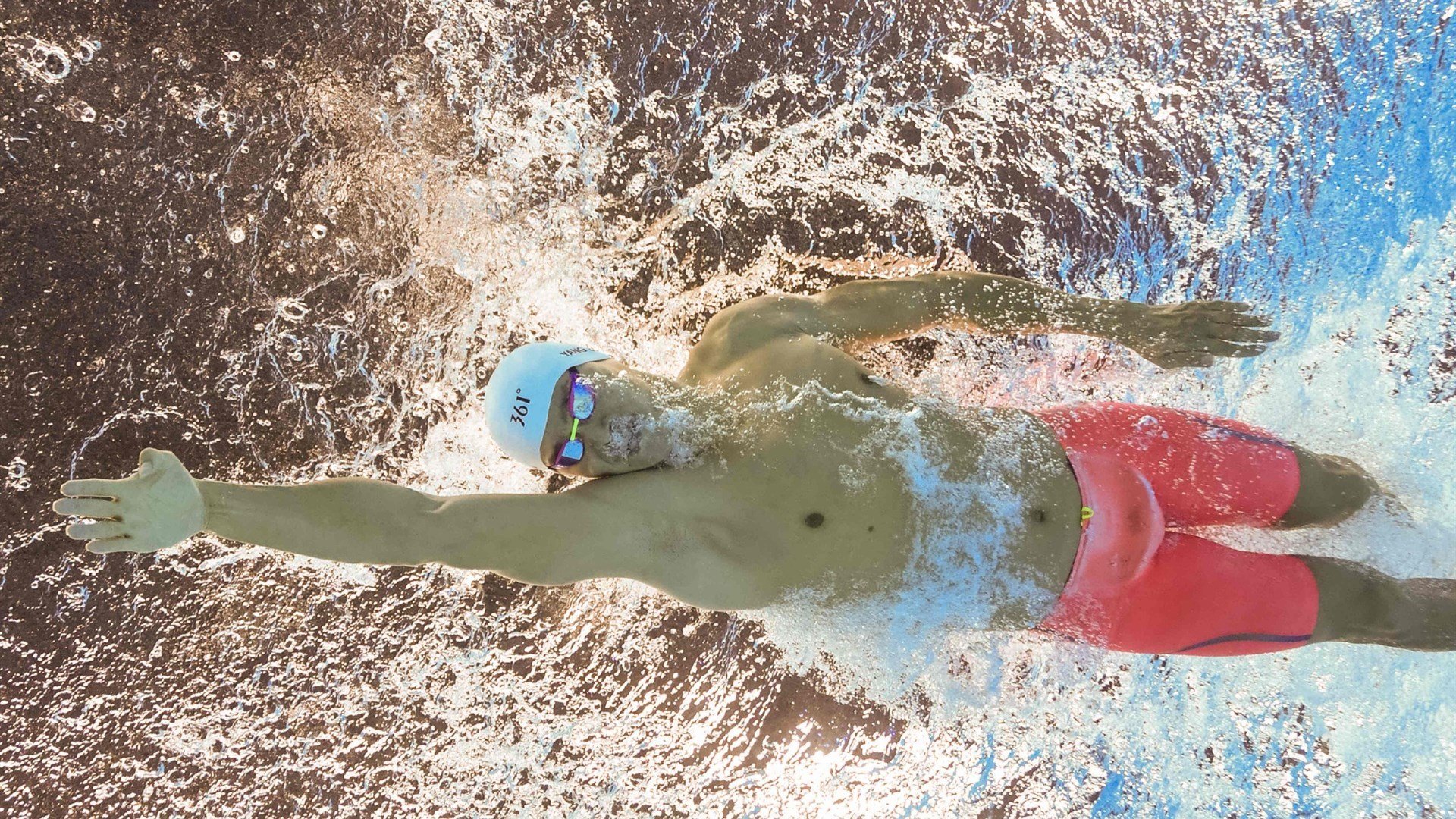 维尔·冯·威克：南非队进攻端的核心力量，始终威胁着对方防线，南非韦尔科姆